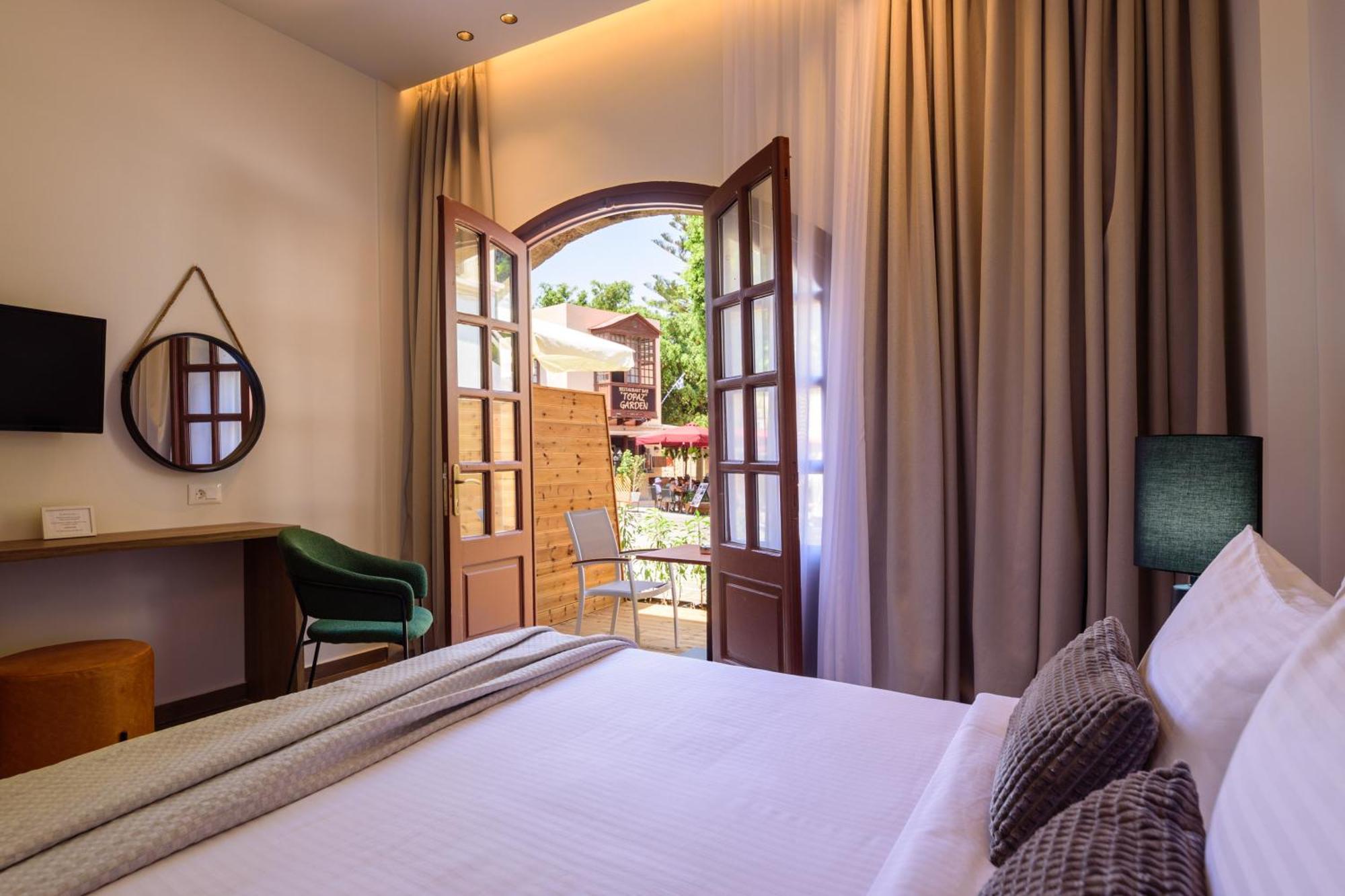 Arthur Suites In Old Town Родос Экстерьер фото