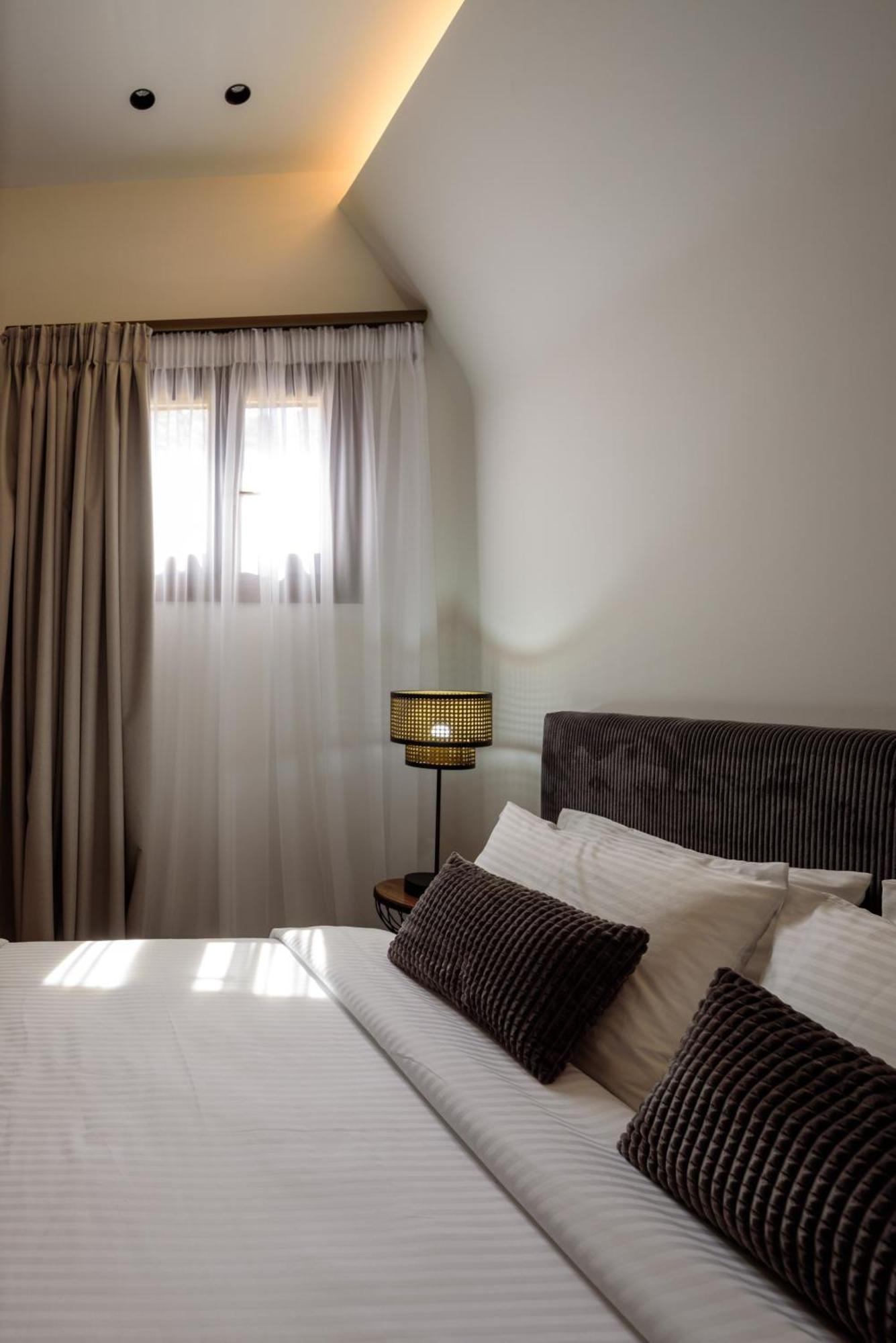 Arthur Suites In Old Town Родос Экстерьер фото
