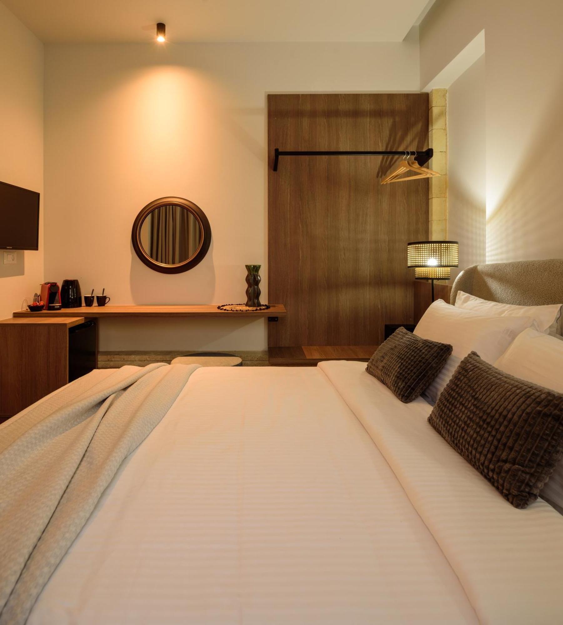 Arthur Suites In Old Town Родос Экстерьер фото