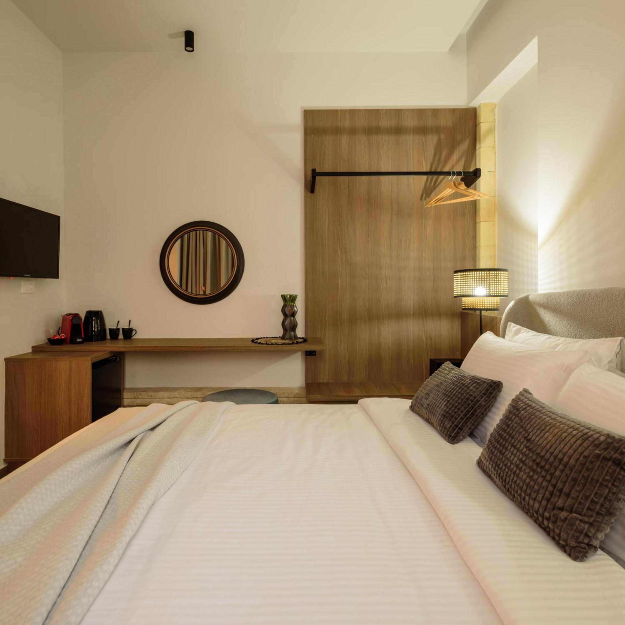 Arthur Suites In Old Town Родос Экстерьер фото