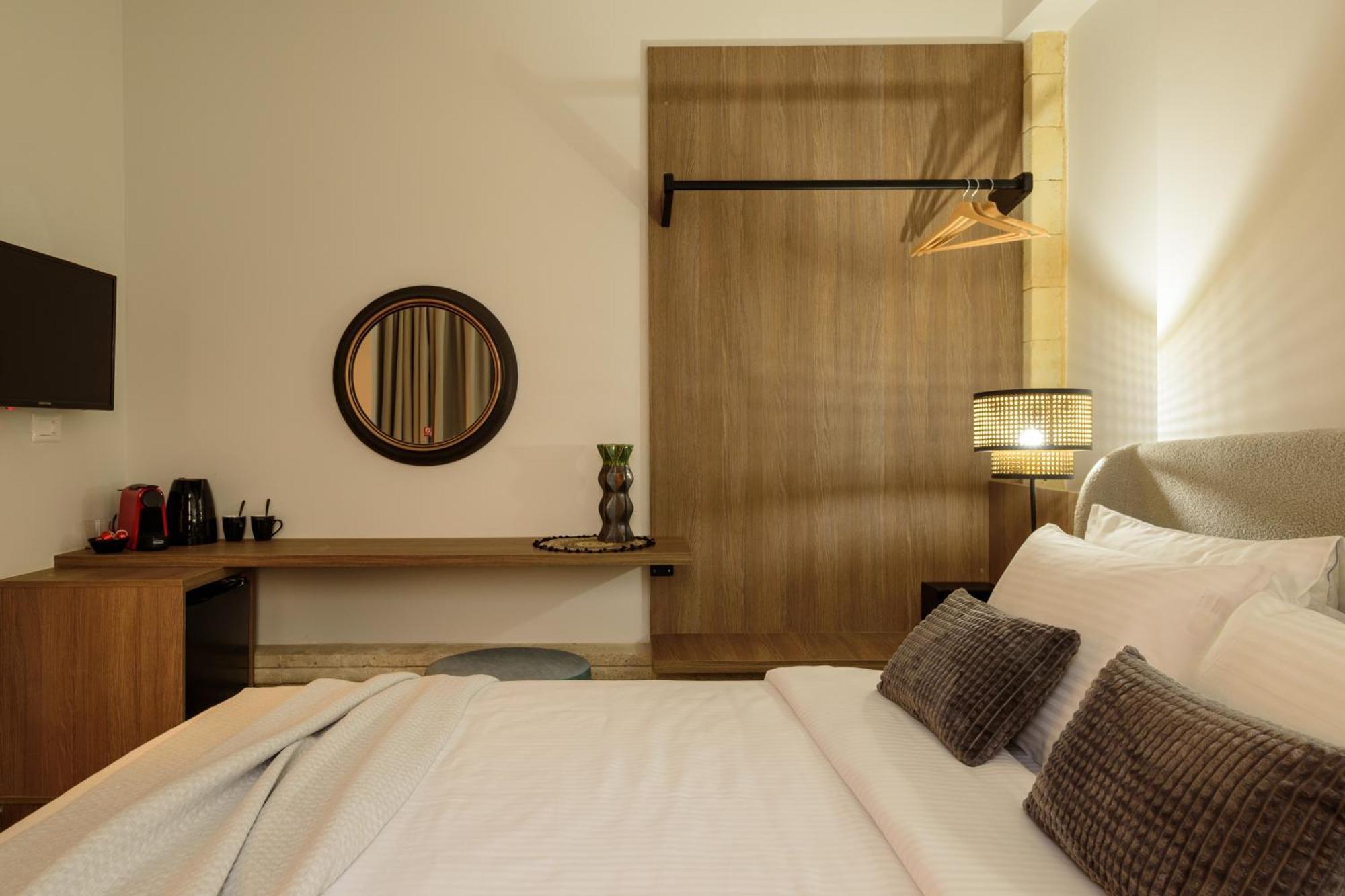Arthur Suites In Old Town Родос Экстерьер фото